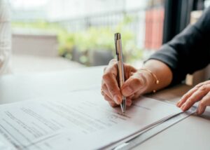 Loan Closing Notary in Brentwood